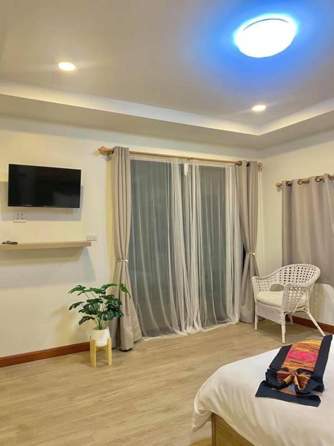 The Moon Camp Khanom Ban Phlao Ngoại thất bức ảnh